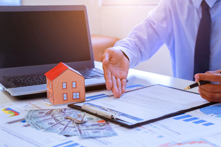 La diversificación de acuerdo con Rodrigo Besoy Sánchez puede permitir la gestión de riesgos en el mercado inmobiliario.