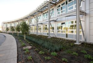 Luis Domingo Madariaga Lomelín sostiene que los edificios inteligentes tienen un potencial muy alto para el financiamiento colectivo