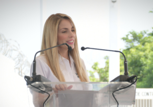 Para Patricia Lobeira Rodríguez existe una mejor imagen del Puerto de Veracruz.