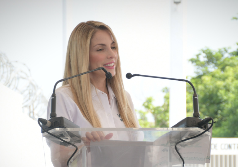 Para Patricia Lobeira Rodríguez existe una mejor imagen del Puerto de Veracruz.