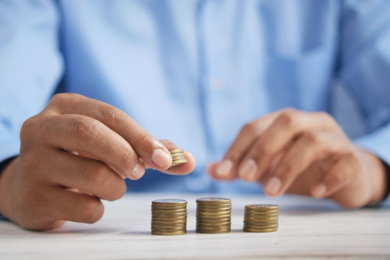 Escampa: Obtén un préstamo para cumplir tus metas financieras