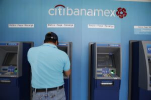 Pronto, acuerdo de venta de Banamex a Grupo México