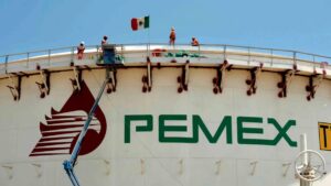 Pemex, en perspectiva negativa por calificación de Moody´s