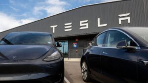 Suben 20% ganancias de Tesla en el segundo trimestre