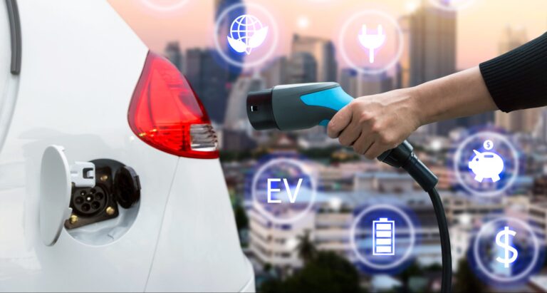 Nuevas tecnologías fomentan el uso de vehículos eléctricos: Alfredo Del Mazo