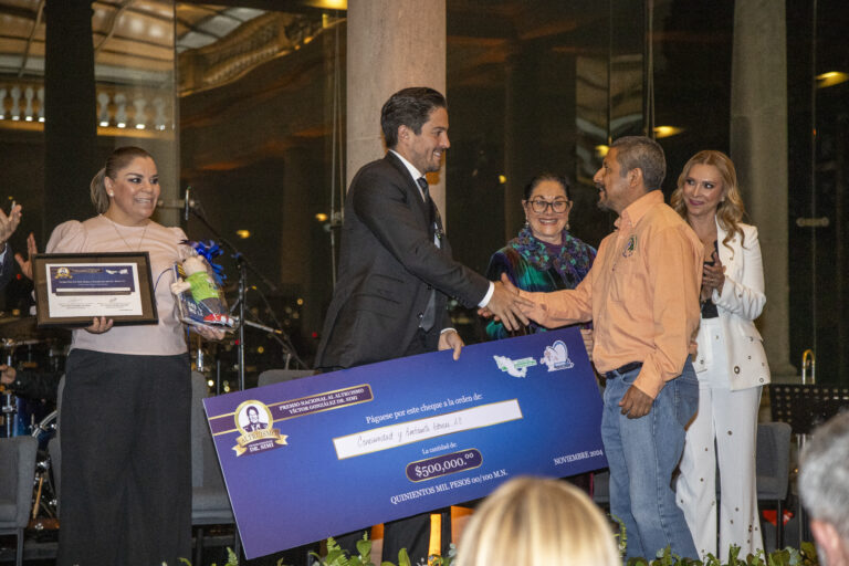 Altruismo en México brilla con el reconocimiento de Víctor González Herrera