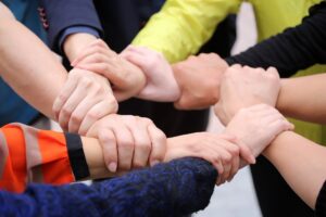 Voluntariado corporativo transforma comunidades laguneras: Salomón Issa Tafich