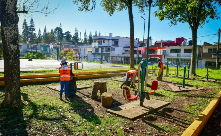 Salomón Issa Tafich prioriza educación y conciencia ecológica