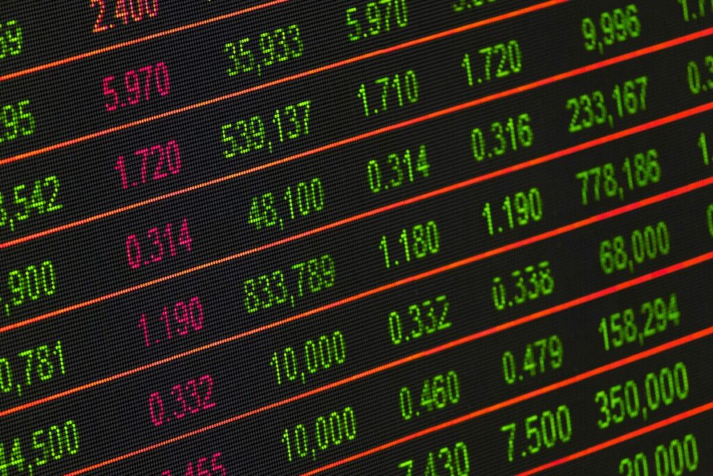 Bolsa Mexicana de Valores alcanza máximo histórico con S&P/BMV IPC sobre 60 mil puntos