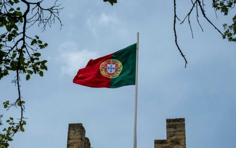 Bolsa de valores en Portugal con subidas, el índice PSI avanzó 0.36% mostrando estabilidad en un contexto europeo cauteloso