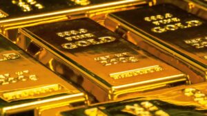 Oro supera 2,600 dólares y Wall Street marca récords simultáneos con liquidez alta