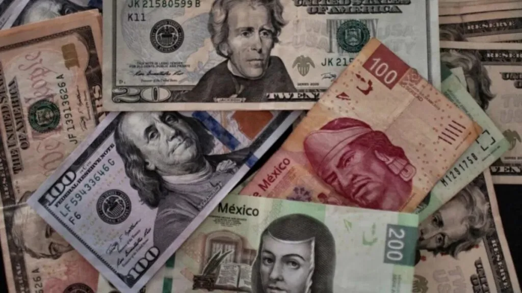 Peso mexicano inicia la semana con apreciación frente al dólar respaldado por confianza en estabilidad macroeconómica