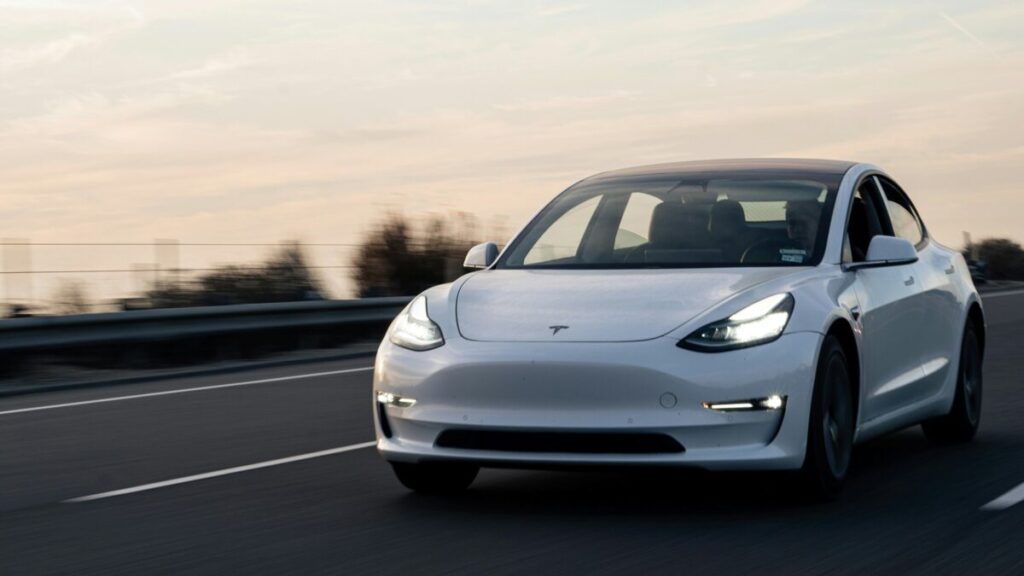 Tesla obtiene aprobación para probar robotaxis autónomos en Arizona como parte de su estrategia de movilidad inteligente