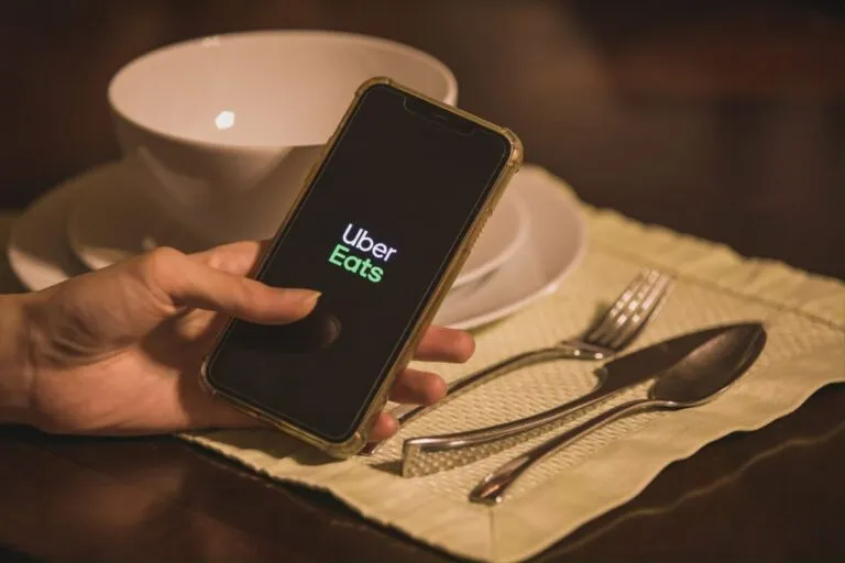 Restaurante en Estados Unidos aprovecha préstamo de Uber Eats y Pipe para expandir operaciones