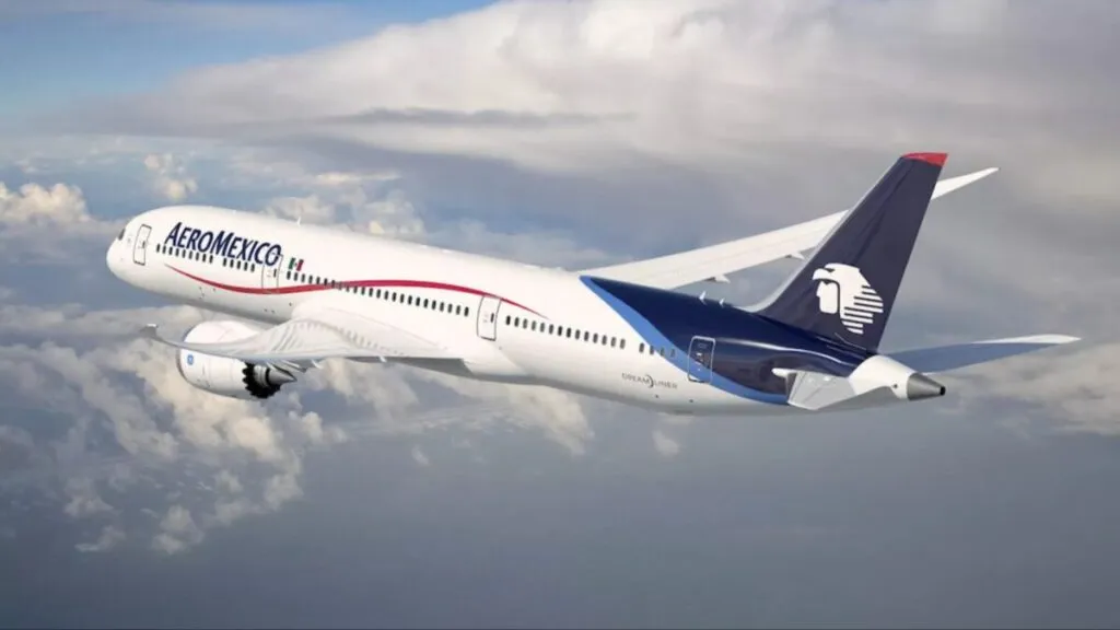 Aeroméxico registra avances bursátiles en México y Estados Unidos impulsada por recuperación del tráfico aéreo y solidez financiera.