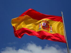 Representación del crecimiento del PIB en España sin mejora en los salarios reales de los trabajadores