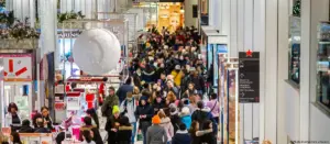 Evolución del Black Friday desde crisis financiera en Estados Unidos hasta fenómeno mundial de consumo en noviembre