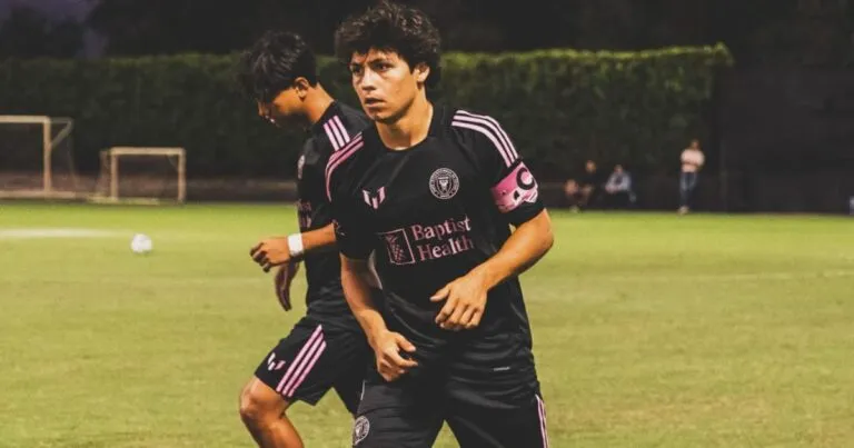 Emiliano Mercenari, un joven mexico-americano, quién ha destacado por su talento y madurez en la actual campaña.