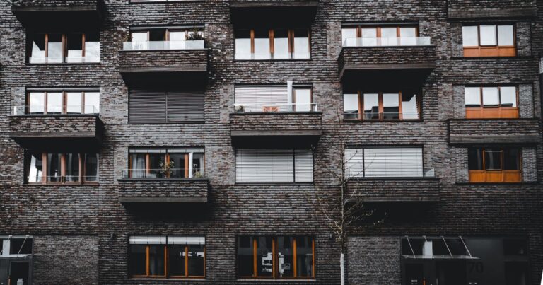 El mercado inmobiliario sorteó las dificultades económicas con el nearshoring y el turismo, señaló José Reynoso González.