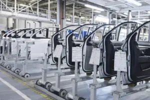 Exportación de autopartes mexicanas al mercado de Estados Unidos con enfoque en liderazgo comercial