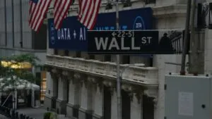 Wall Street muestra avances tras datos de empleo y expectativa sobre tasas