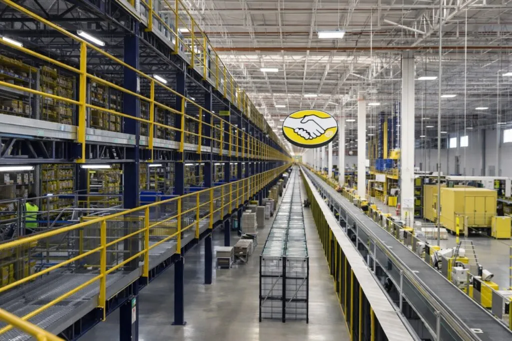 inversión Mercado Libre Chile en logística y tecnología para expansión ecommerce regional