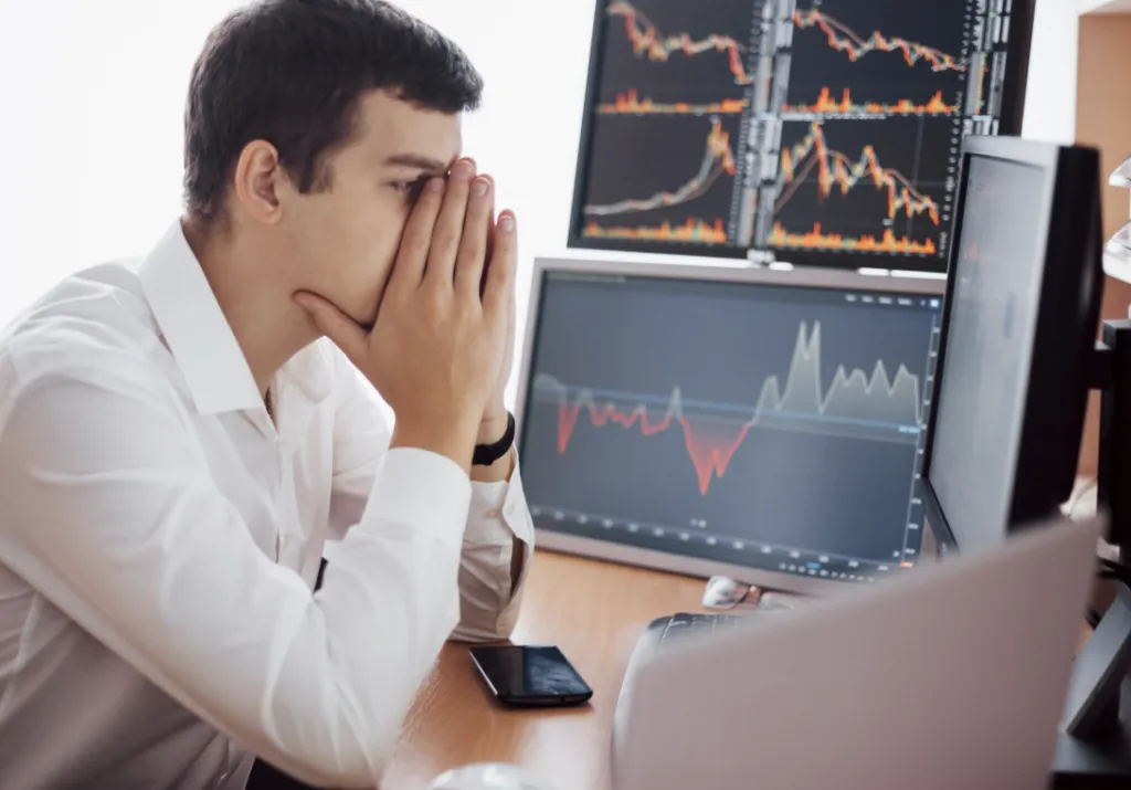 Análisis de Alexis Nickin Gaxiola sobre el impacto geopolítico en criptomonedas.