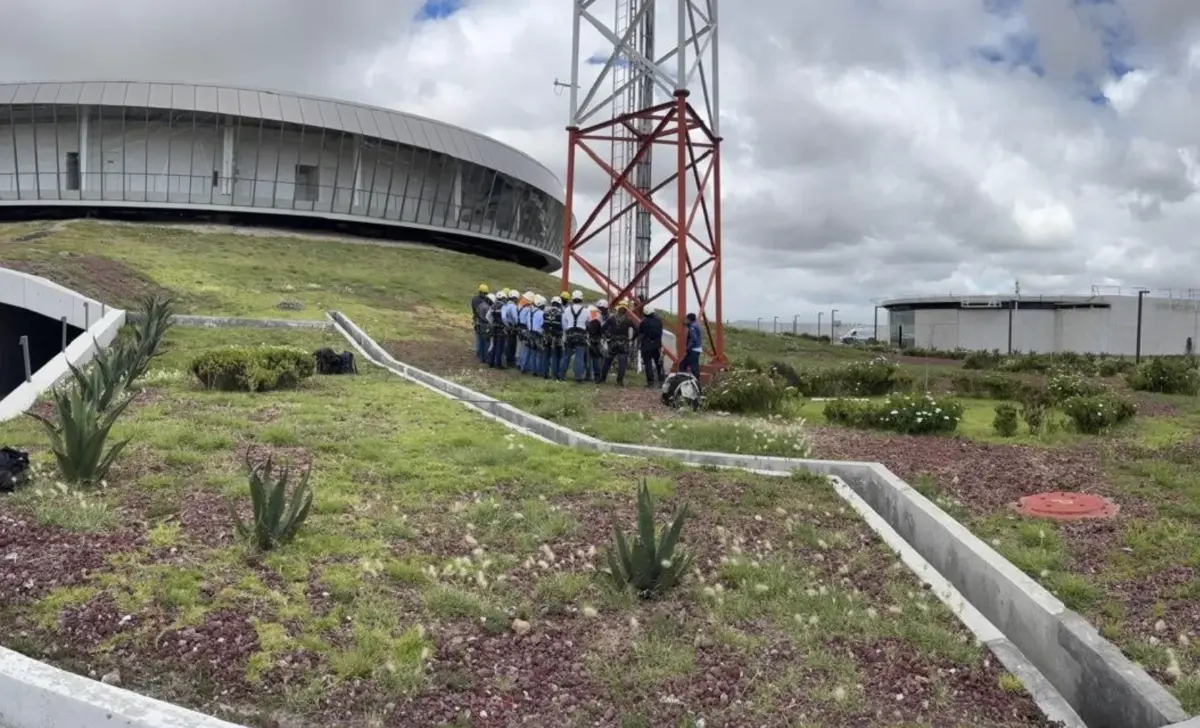 En Seguritech, la cultura de respeto se traduce en políticas internas orientadas a la igualdad de oportunidades, la inclusión y el reconocimiento al mérito profesional.