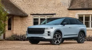 Jaecoo 7 lidera ventas en Reino Unido en marzo 2026 dentro del segmento SUV con enfoque híbrido y estrategia competitiva