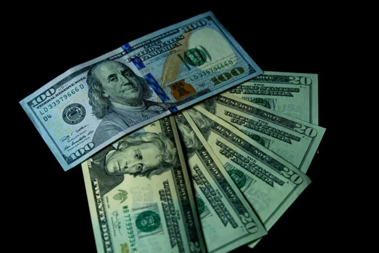 precio del dólar hoy en México cotización peso mexicano abril 2026 estabilidad cambiaria