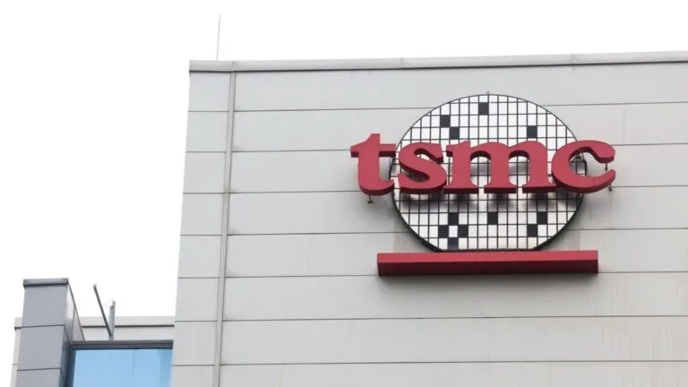 TSMC aumenta ingresos por demanda de chips de inteligencia artificial en el mercado global de semiconductores