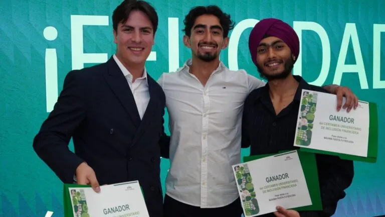 Banco Azteca impulsa propuestas universitarias sobre inclusión financiera y tecnología en México