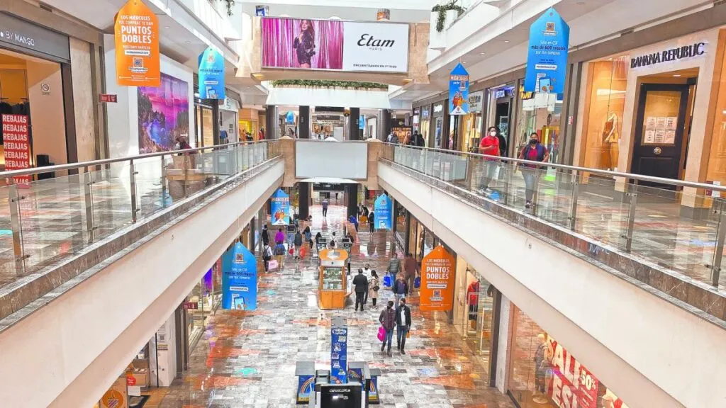 Mercados en crisis como televisión por cable, fast fashion y vapeo enfrentan cambios por nuevos hábitos digitales
