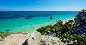 Feria turística Tulum con actividades culturales y gastronómicas en Quintana Roo durante 2026