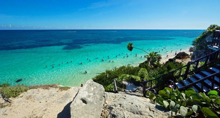 Feria turística Tulum con actividades culturales y gastronómicas en Quintana Roo durante 2026