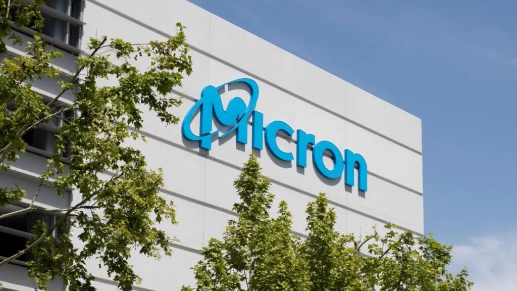 Micron fortalece su negocio de chips de memoria impulsado por la demanda de inteligencia artificial