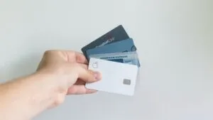 Tarjetas de crédito y cuentas bancarias inactivas sujetas a cancelación por bancos en México