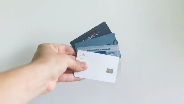 Tarjetas de crédito y cuentas bancarias inactivas sujetas a cancelación por bancos en México