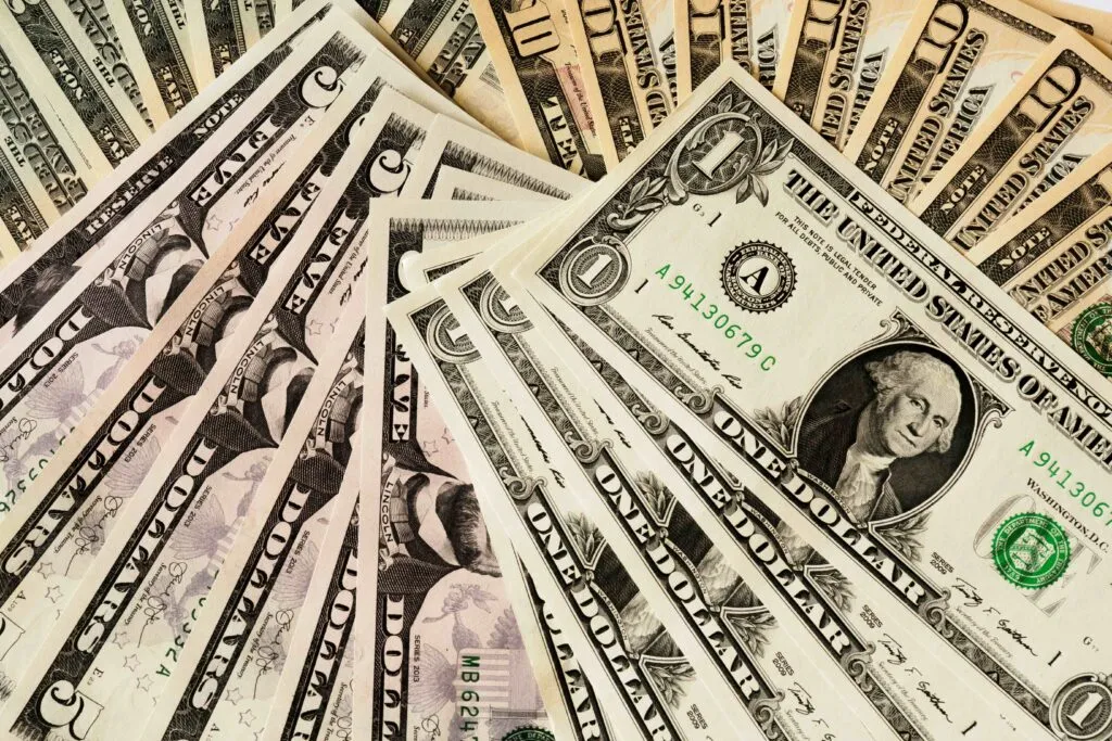 Precio del dólar hoy en México con referencia al tipo de cambio oficial del mercado cambiario.