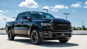Ram 1500 HEMI con motor V8 de 5.7 litros y sistema eTorque para el mercado de México