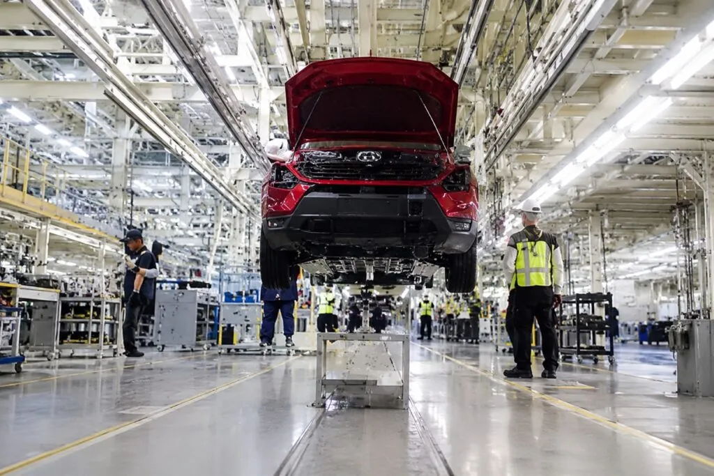 Toyota inversión México mantiene operaciones industriales y nueva inversión ante incertidumbre económica