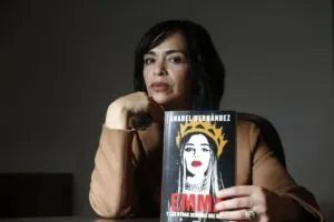 Periodismo de investigación y contenidos sobre crimen organizado generan un mercado de libros, documentales y producciones digitales.
