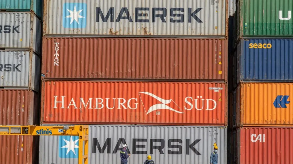 Maersk eleva ingresos y beneficios por mayores fletes y las disrupciones marítimas en Oriente Próximo