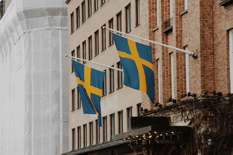 Bolsa de Suecia registra caída del OMX Stockholm 30 y presión en empresas industriales