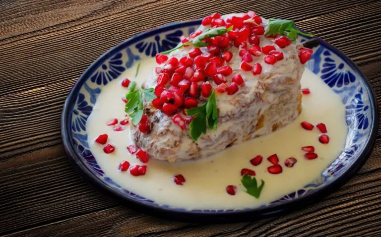 Chiles en nogada: la temporada que mueve todo un mercado