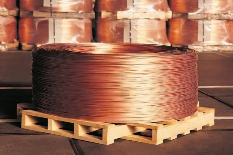 El precio del cobre retrocede desde niveles elevados