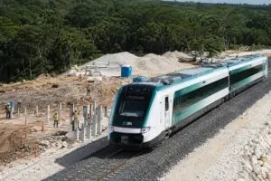 Tren Maya de carga amplía infraestructura ferroviaria para mover mercancías en México