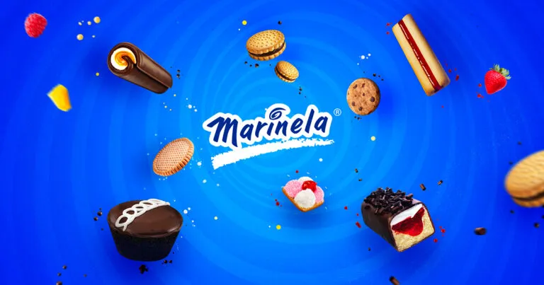 Productos Marinela en un anaquel de supermercado o tienda de conveniencia, con énfasis en el comportamiento de compra del consumidor mexicano.