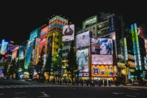 Distrito financiero de Tokio como representación de la recuperación del índice Nikkei 225