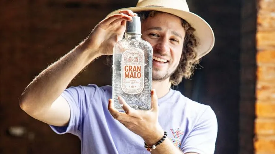 Luisito Comunica impulsa la presencia de su marca mexicana de tequila Gran Malo en Phoenix, Arizona.